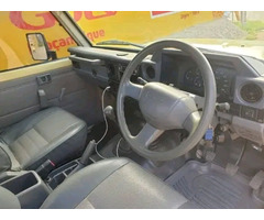 Toyota Land Cruiser HZ - 5