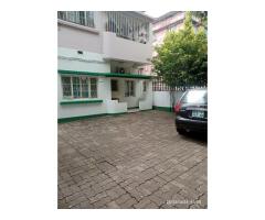 Vende-se moradia geminada T2 no Bairro da Coop - 2