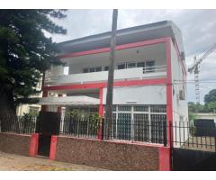 Vende-se vivenda T4 independente na Polana Cimento