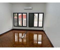 Vende-se Belíssima Moradia Geminada T4 na Polana - 4