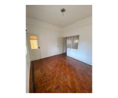 *VENDE-SE BOM Apartamento TP2 (Alto-Maé), MAPUTO próximo da assembleia da República.* - 2
