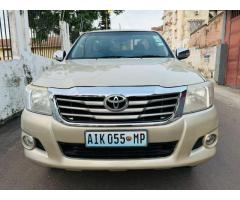 Toyota | Hilux(D-4D) | 2014 | Manual | Diesel | 2.5 | 4×4 - 1