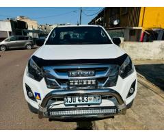 Isuzu | D-TEQ KB300 | 2018 | Manual | Diesel | 3.0 | 4×4 - 1