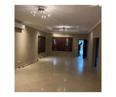 Venda-se linda casa T2 +1 na Matola Fomento próximo do mercado djetimane. - 2