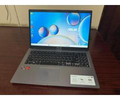 Laptop ASUS Vivobook AMD Rysen5, with Radeon Vega Mobile Gfx 2Gbs dedicada - 1