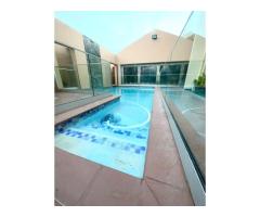 Vende-se Luxuosa Moradia T5 no Condomínio Triunfo village - 1