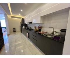 Vende-se Magnífico Apartamento T3 mobilado na costa do sol - 2