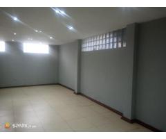 Arrenda-se loja com 400m² no Alto-maé | Av. Eduardo Mondlane - 5