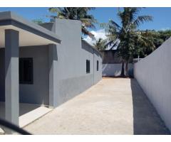 Vende-se vivenda T3 no Bairro das Mahotas - 2