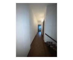 Vende-se Belíssimo Apartamento Duplex T3 na polana - 2