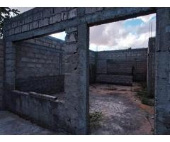 Vende-se uma obra inacabada T3 na Santa Montana - 3
