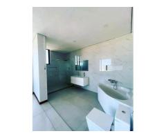 Arrenda-se e vende-se Luxuosa Moradia T4 no triunfo novo - 2