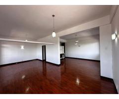 Vende-se Excelente Apartamento T3 no Bairro da da Polana - 3