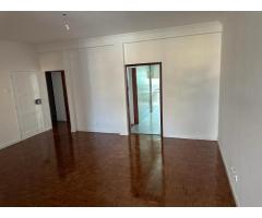 *Arrenda-se Apartamento T3 - no bairro do jardim*  2 WC'S - 2º andar - 1