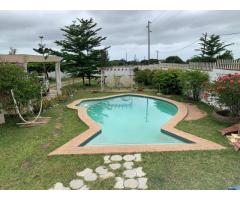 Vende-se Luxuosa Moradia T3 no Marracuene