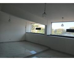 Arrenda-se loja com 270m² na Polana Cimento | Av. 24 de Julho - 6