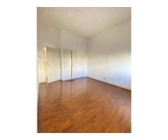 Arrenda-se belíssimo apartamento T2 na polana próximo ao mundo's - 1