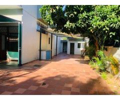 Arrenda-se moradia T5(triplex) na Sommerchield 1 | Em frente ao Parque dos cronistas - 2