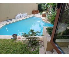 Arrenda-se e vende-se Luxuosa Moradia T6 na sommerschield II próximo ao café sol - 3