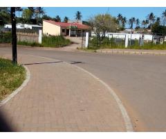 Costa do Sol: Terreno 17/33 Há 350 Metros da Estrada