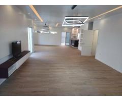 Arrenda-se Luxuosa Moradia T5 mobilada na sommerschield II café sol