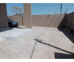 Vende-se Casa T4 em Mapulene - 3