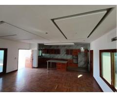 Vende-se Moradia T4+1 Na Matola - 6