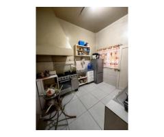 Vende-se Apartamento T2 no bairro central na Guerra popular - 6