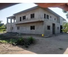 Vende-se Magnífica Moradia inacabada T5 no Belo Horizonte