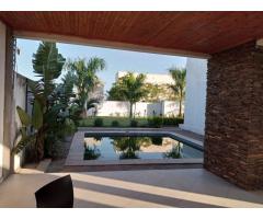 Vende-se Luxuosa moradia T4 no Belo Horizonte - 2