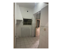 Vende se apartamento tp2 na av Albert lithule com Ahmed sekou toure