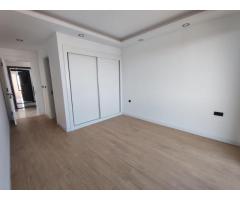 Vende-se apartamento T3 novo por estrear no condomínio AURA RESIDENCE - SOMMERCHIELD 2(MARÍTIMO) - 2