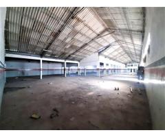 Vende-se e Arrenda-se Magnífico Armazém na FPLM - 3