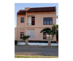 *VENDE-SE LINDA CASA TP3 na Matola tchumene no condomínio janelas do rio*