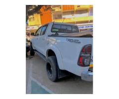 Toyota Hilux - 3