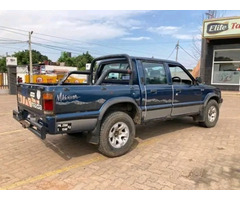 Mazda B2500 Magnum