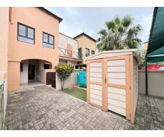 Arrenda-se Luxuosa Moradia T3 no condomínio Marés