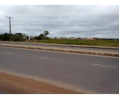 Costa do Sol Casa Jovem: Terrenos 20/30 Há 250 Metros da Estrada