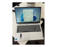 Lenovo IDEAPAD 1i Core i3 - 12ª geração