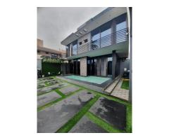 Arrenda-se Luxuosa Moradia Duplex T2 no triunfo