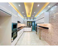 Arrenda-se Luxuoso Apartamento T3 na Julius Nyerere