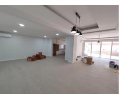 Arrenda-se Luxuosa Moradia T4 no condomínio Praia mar - 2