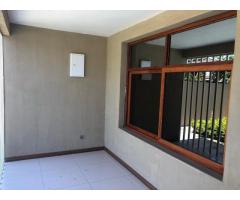 Vende-se moradia T3 placa no bairro da liberdade - 4