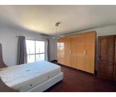 Arrenda-se Luxuoso Apartamento T3 mobilado com vista ao mar - 2