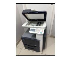 Fotocopiadora Konica Bizhub - 2