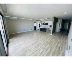Arrenda-se Luxuoso Apartamento T3 no Triunfo novo