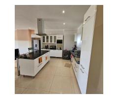 Arrenda-se Luxuoso Apartamento T3 duplex mobilado no joss village - 2