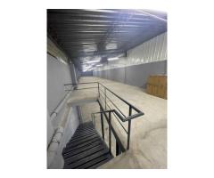 ARRENDA-SE:  LOJA COM ARMAZÉM 800m2 NA FPLM - 5