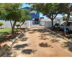 Arrenda-se Armazem 300m2 em Tcumene 2, na N4 - 3