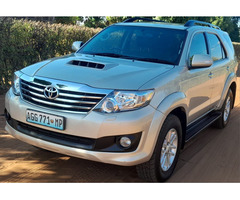 Toyota Fortuner 4x4 - 2
